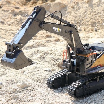 EXCAVADORA RADIO CONTROL VOLVO" 22 FUNCIONES HUINA 1592 ESCALA 1/14"