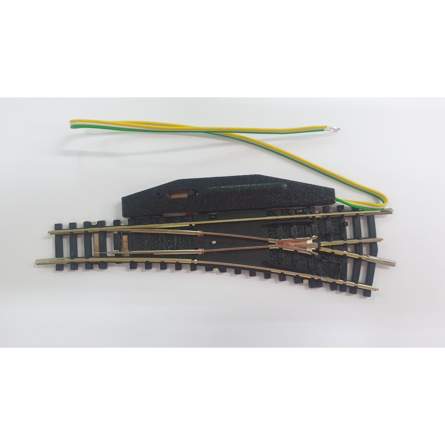 DESVIO DERECHA R4 15º MINITRIX 14937 ESCALA N