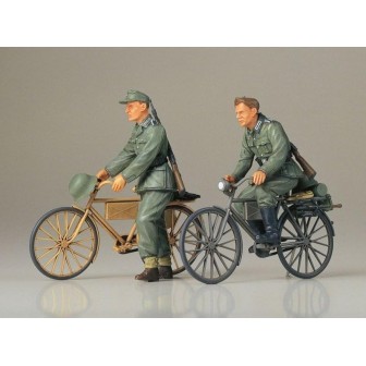 SOLDADOS ALEMANES EN BICICLETA TAMIYA 35240 ESCALA 1/35