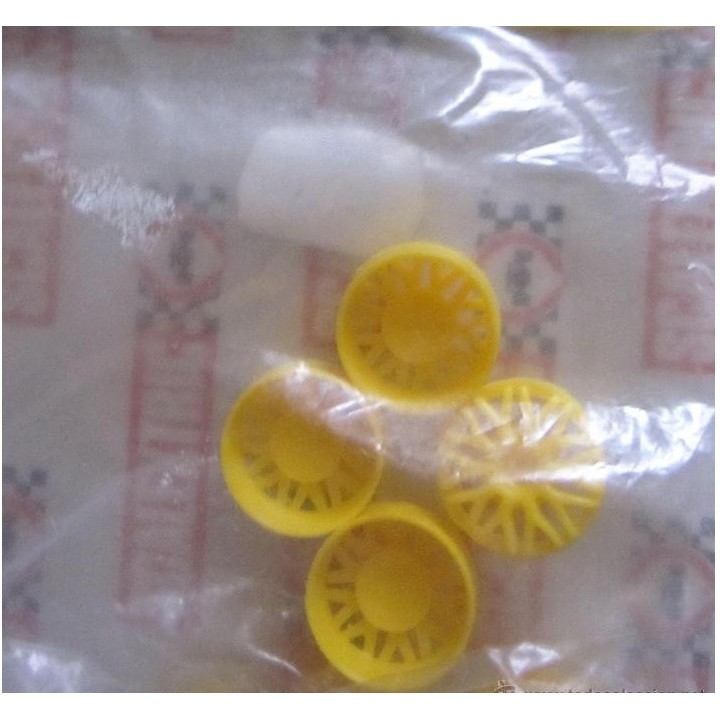 TAPACUBOS AMARILLOS 12MM REPROTEC RT50014 ESCALA 1/32