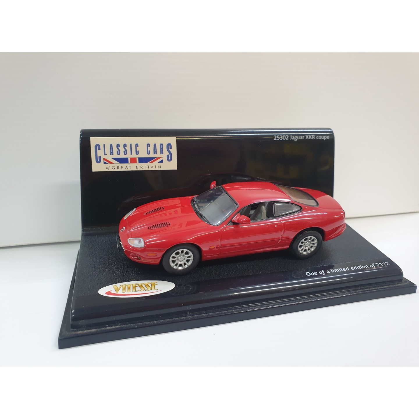 JAGUAR XKR COUPE ROJO 1/43