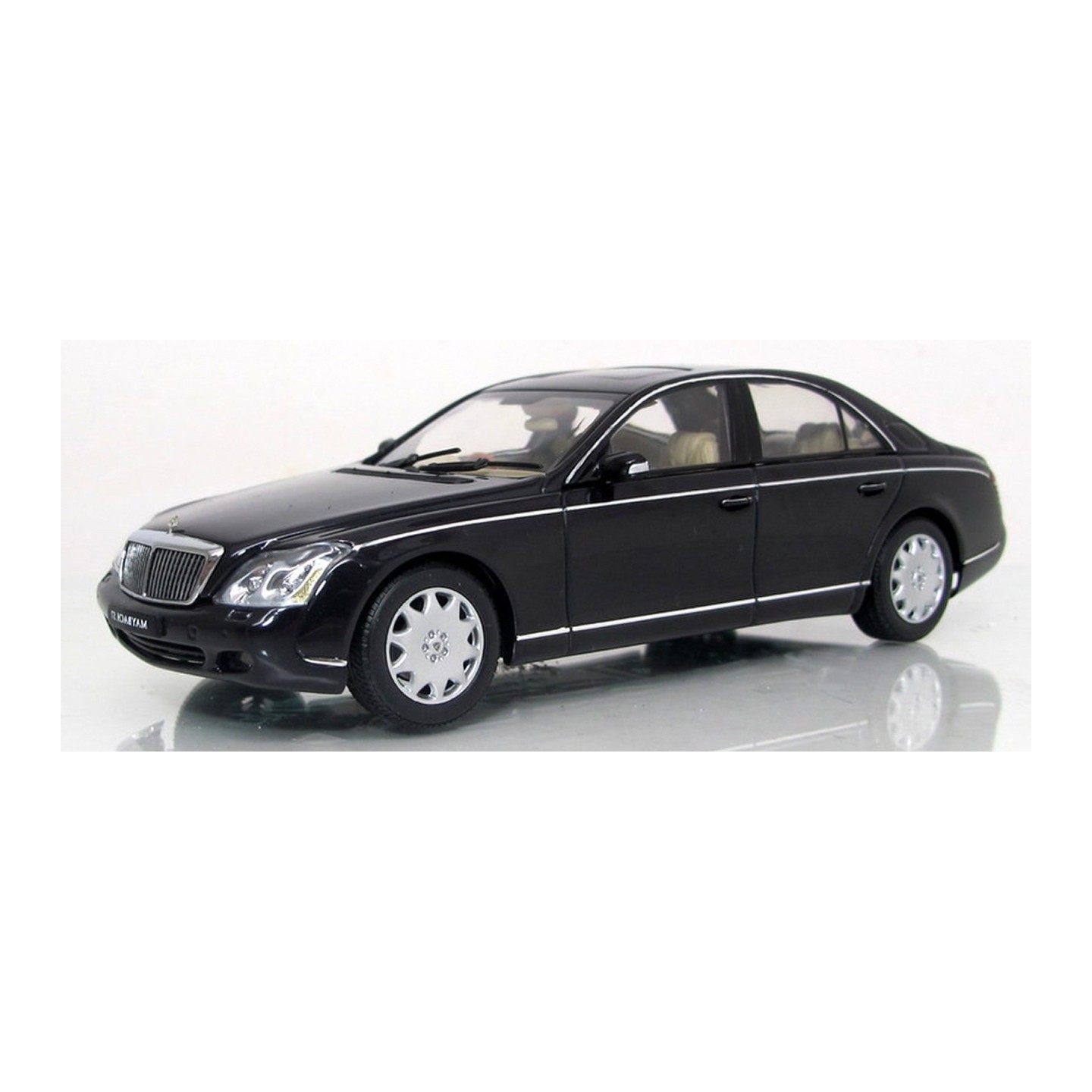 MAYBACH 57 SWB CASPIAN NEGRO 1/43