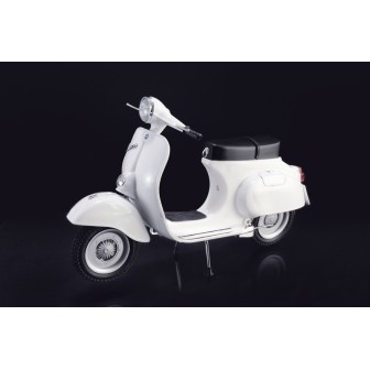 VESPA PRIMAVERA 125 ITALERI 1/9