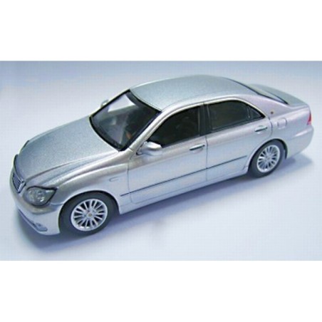 TOYOTA CROW 2005 SILVER 1/43