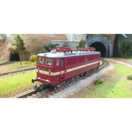 LOCOMOTORA ELECTRICA BR 242 DR PIKO 51051 ESCALA H0