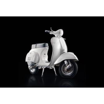 VESPA PRIMAVERA 125 ITALERI 1/9
