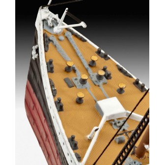 R.M.S. TITANIC REVELL 05210 ESCALA 1/700