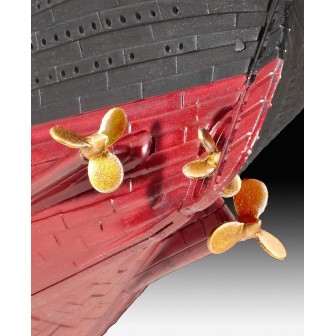 R.M.S. TITANIC REVELL 05210 ESCALA 1/700