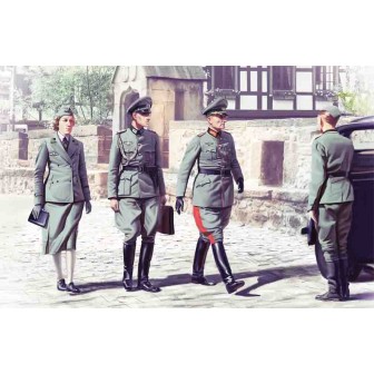 GERMAN STAFF PERSONNEL WWII ICM 1/35