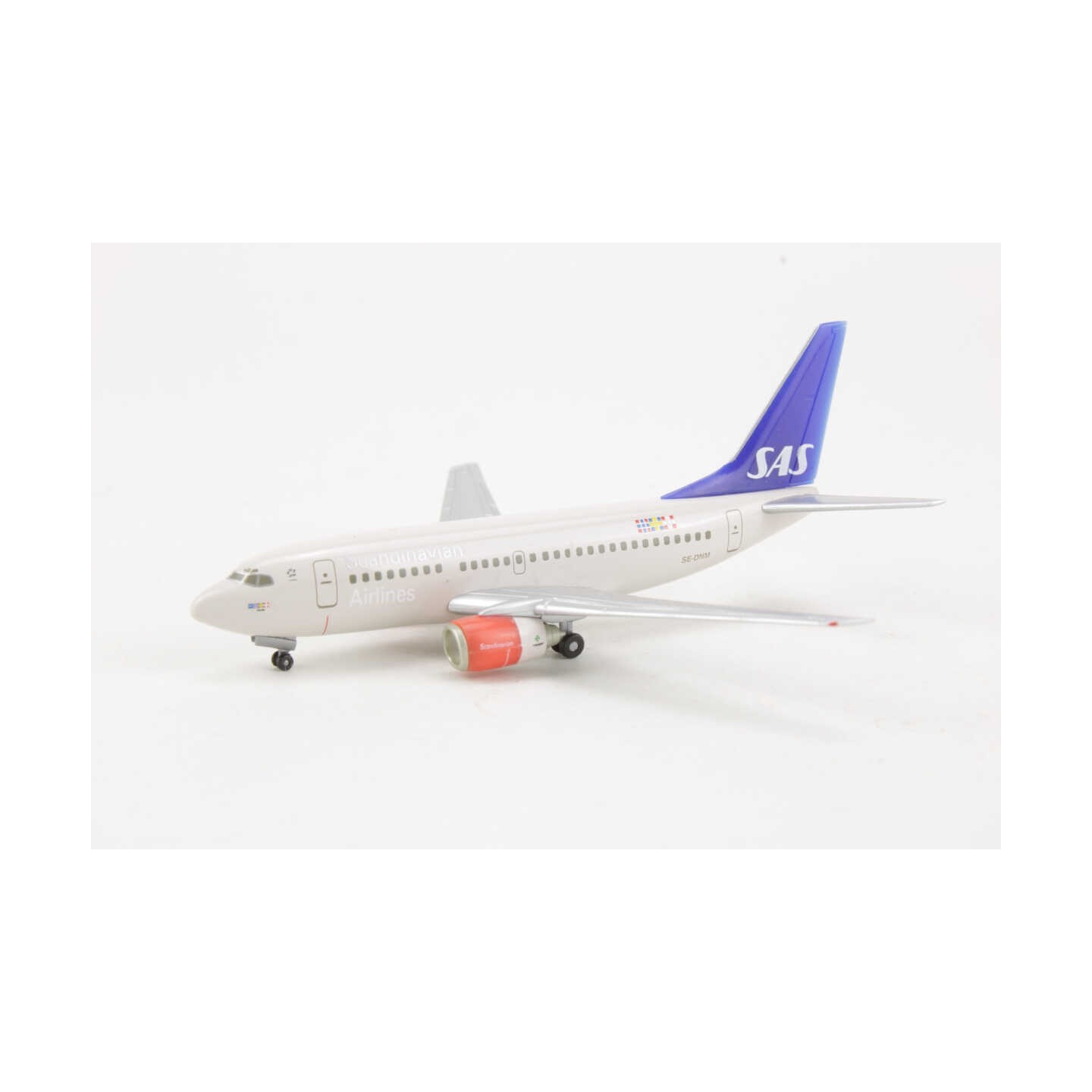 BOEING 737-600 SAS SCANDINAVIAN 1/400