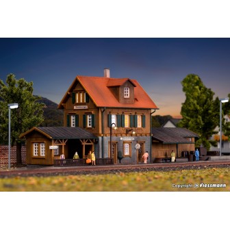 ESTACIÓN DE TREN ÉPOCA III KIBRI 37704 ESCALA N