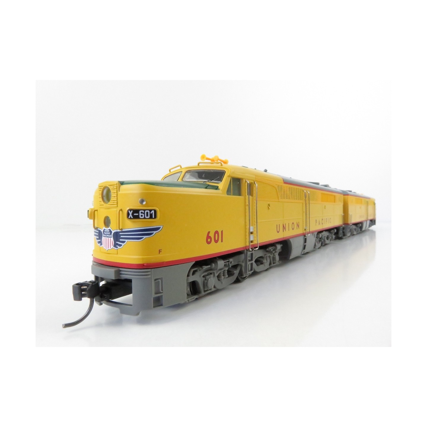 LOCOMOTORA DIESEL ALCO DOBLE DIGITAL TRIX 22805 ESCALA H0