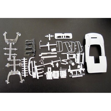 KIT LOLA T70 SPYDER TOP SLOT ESCALA 1/24