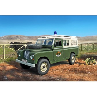 LAND ROVER SERIE III 109 GUARDIA CIVIL" ITALERI 6542 ESCALA 1/35"