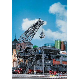 DEPOSITO DE CARBON CON GRUA FALLER 120148 ESCALA H0