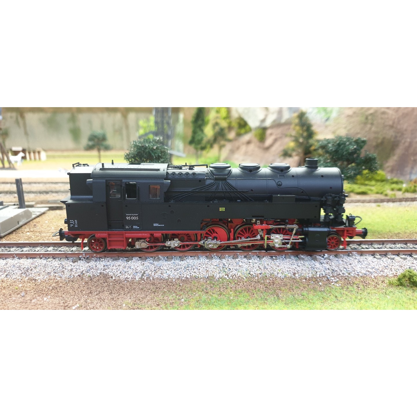 LOCOMOTORA VAPOR BR95 PIKO 50038 ESCALA H0