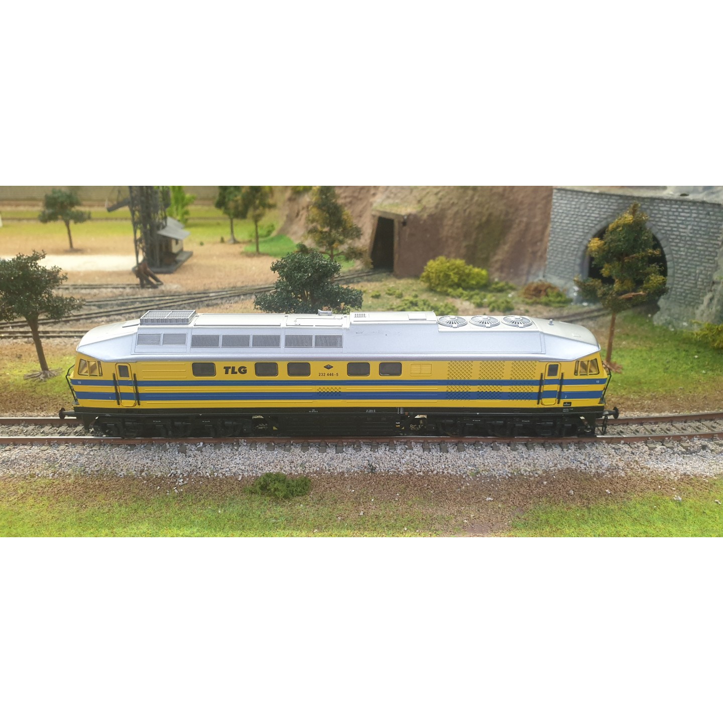 LOCOMOTORA DIESEL BR 232 DIGITAL BRAWA 0307 ESCALA H0 AC