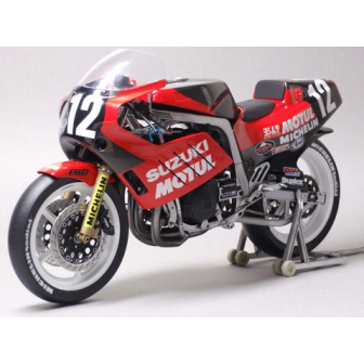 SUZUKI YOSHIMURA GSX-R750 1986 FUJIMI 141268 ESCALA 1/12