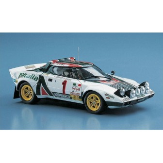 LANCIA STRATOS HF 1977 1º RALLY MONTE-CARLO HASEGAWA 25032 ESCALA 1/24