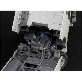 VOLVO FH16 GLOBETROTTER XL 2014 ITALERI 1/24