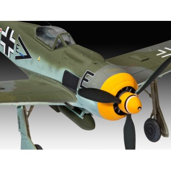 KIT CON PINTURAS FOCKE WULF FW 190 F-8 REVELL 1/72