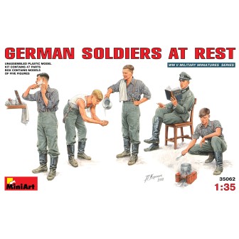 GERMAN SOLDIERS AT REST MINI ART 1/35