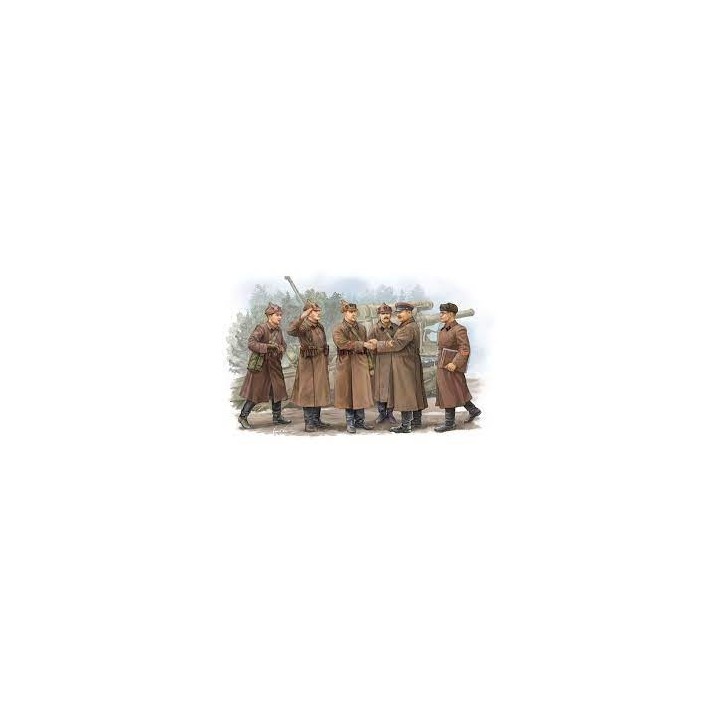 SOVIET ARTILLERY COMMANDER INSPECTION TRUMPETER 1/35