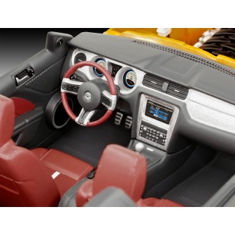 FORD MUSTANG GT 2010 REVELL 1/25