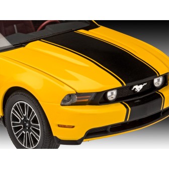 FORD MUSTANG GT 2010 REVELL 1/25