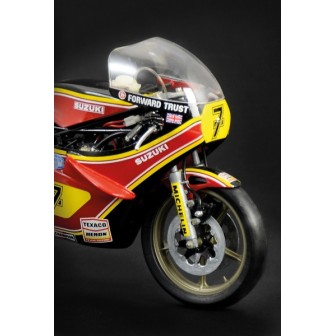 SUZUKI RG 500 XR27 1978 ITALERI 1/9