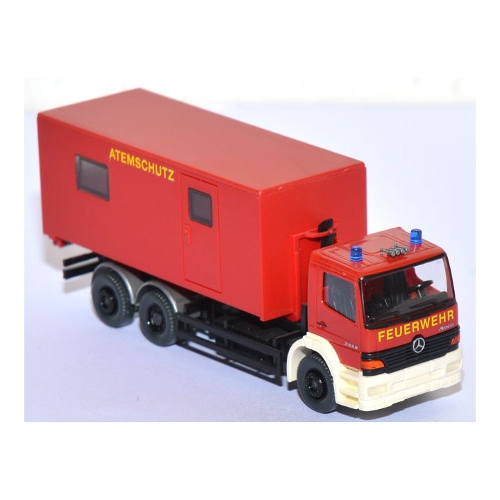 CAMION DE EMERGENCIAS MERCEDES ATEGO WIKING H0