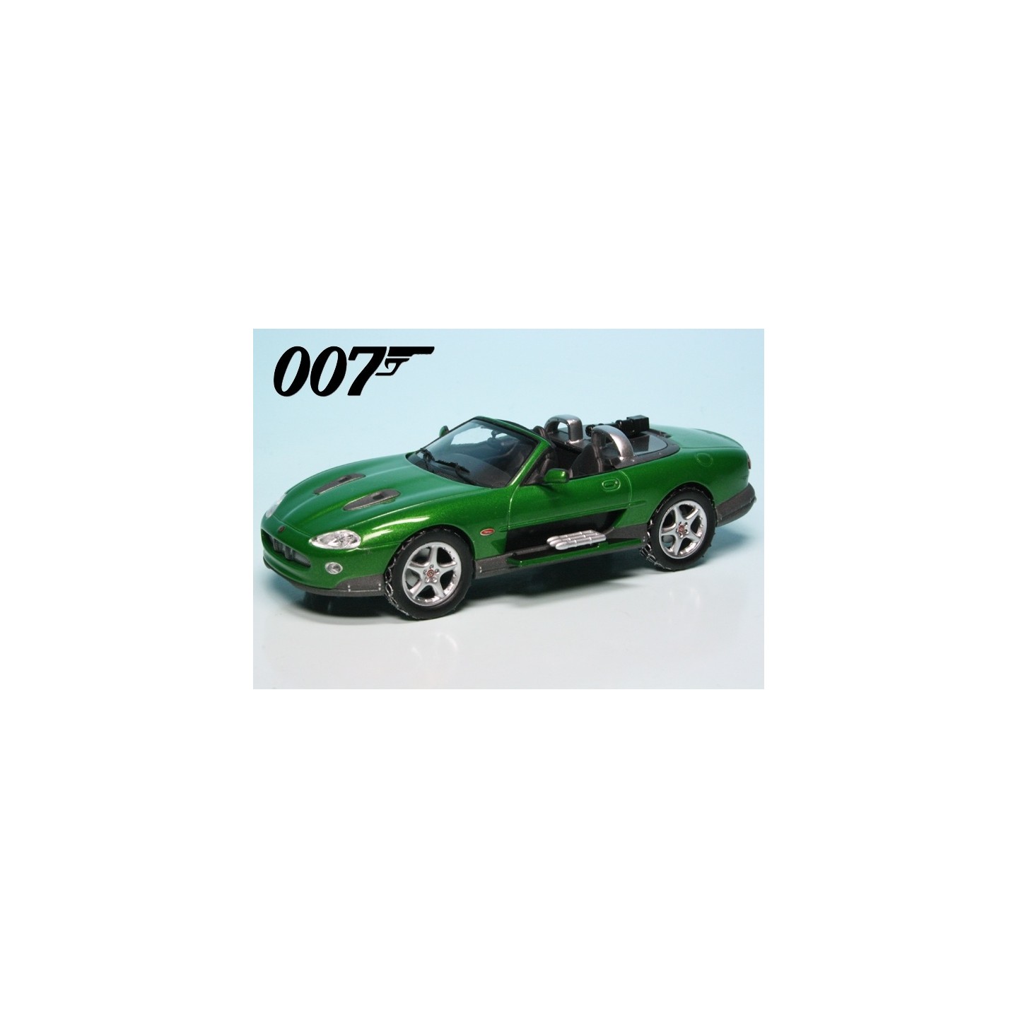 JAGUAR XKR ROADSTER JAMES BOND 1/43