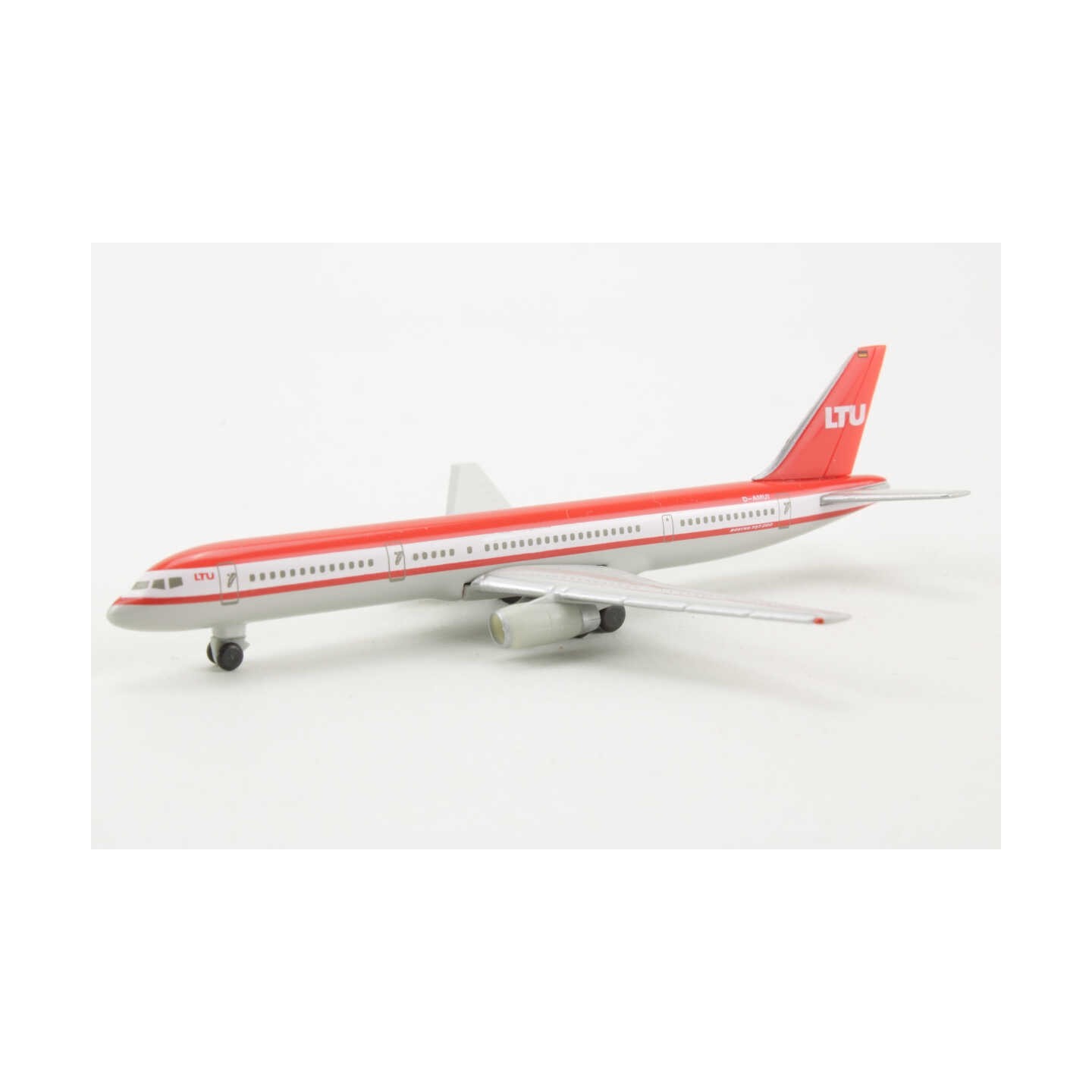 BOEING 757-200 LTU INTERNATIONAL 1/500
