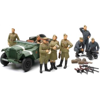 VEHICULO RUSO GAZ-67B CON OFICIALES TAMIYA 1/48