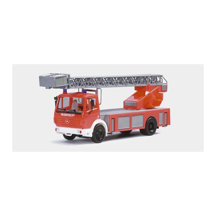 CAMIÓN MERCEDES BOMBEROS HERPA 1/87
