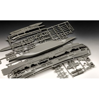 HMS ARK ROYAL & TRIBAL CLASS DESTROY REVELL 1/720
