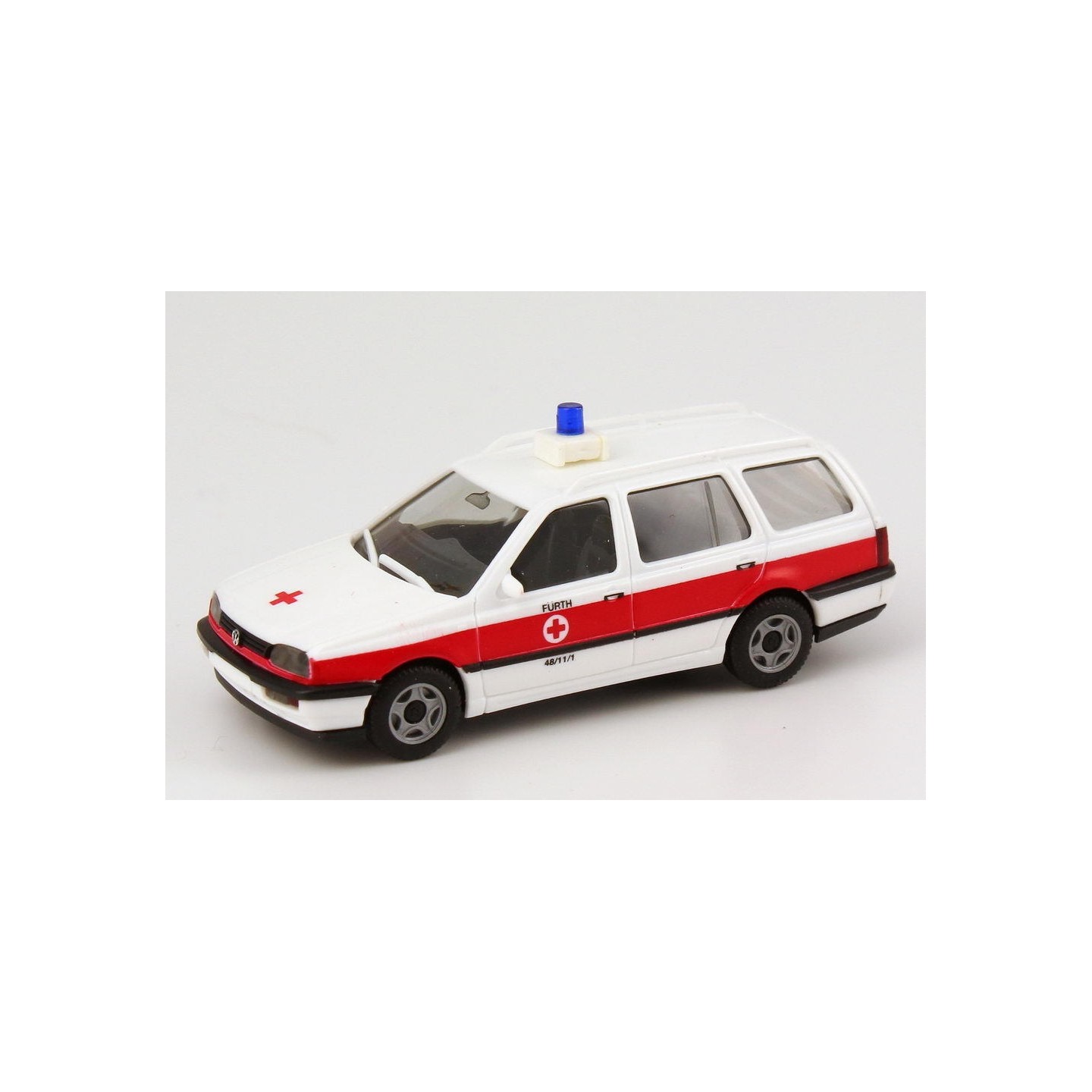 VOLKSWAGEN GOLF GL VARIANT NOTARZT HERPA 1/87