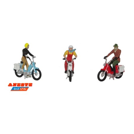 PERSONAS EN CICLOMOTOR ANESTE 4084 ESCALA H0