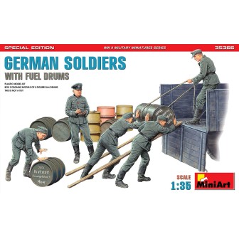 SOLDADOS ALEMANES GARGANDO GASOLINA MINIART 1/35