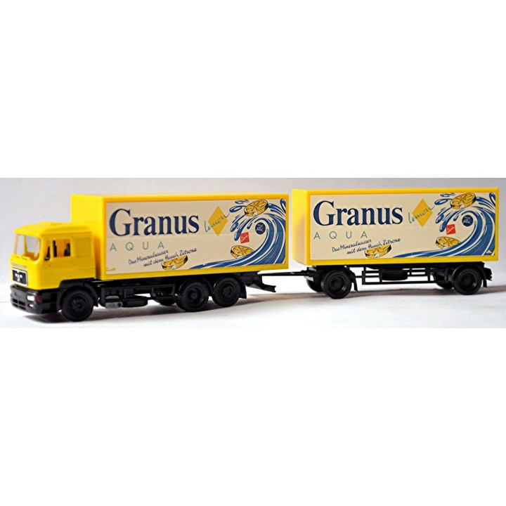 CAMION REMOLQUE GRANUS AQUA HERPA 184106 ESCALA H0