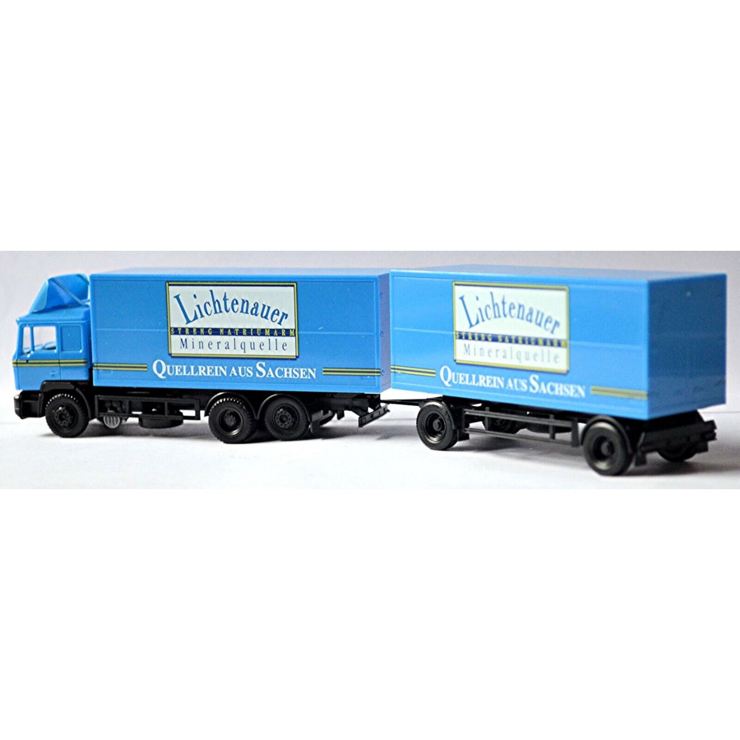 CAMION REMOLQUE MAN F90 HERPA 184076 ESCALA H0