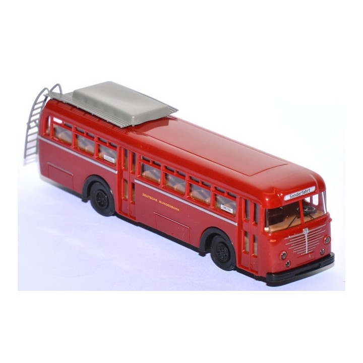 AUTOBUS ROJO BREKINA H0