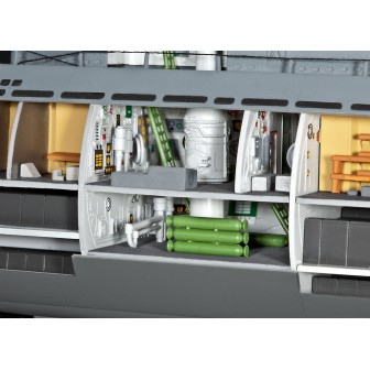 SUBMARINO ALEMAN TYPE XXI REVELL 1/144