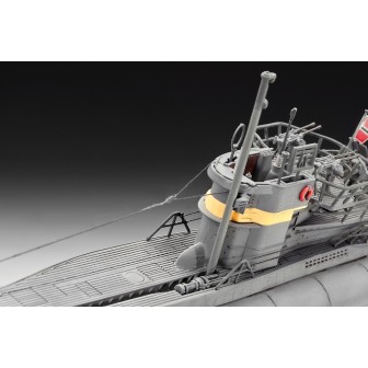 SUBMARINO ALEMAN TYPE VII C/41 REVELL 1/144