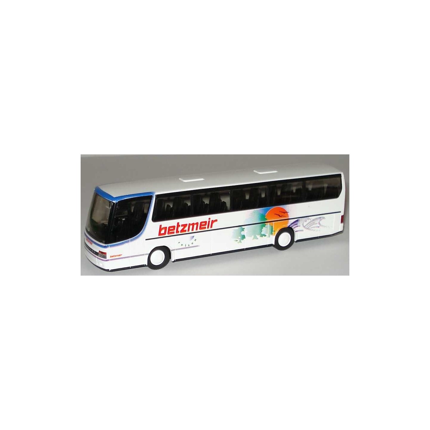 AUTOBUS SETRA S 315 HD BETZMEIR RIETZE 60227 ESCALA 1/87