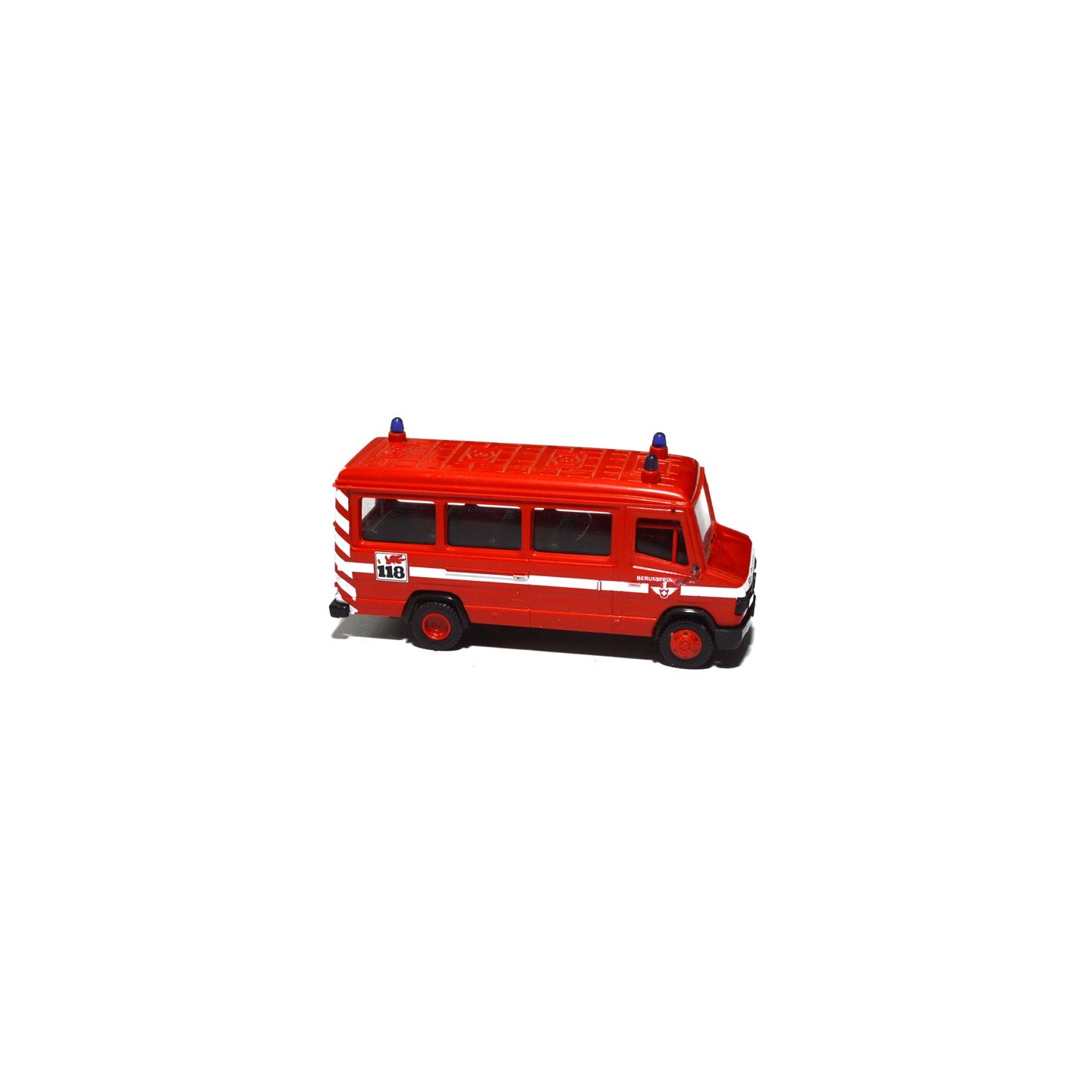 MERCEDES 507 BOMBEROS DE SUIZA BUSCH 44349 ESCALA 1/87