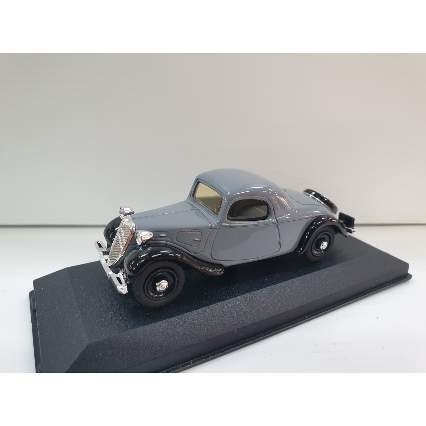 CITROEN TRACTIO AVANT FAUX CABRIOLET 1937 1/43