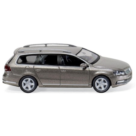 VOLKSWAGEN PASSAT B7 VARIANT PLATEADO WIKING 008901 ESCALA 1/87