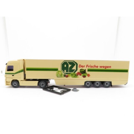 MERCEDES ACTROS AZ REFRIGERADO WIKING 05280448 ESCALA 1/87