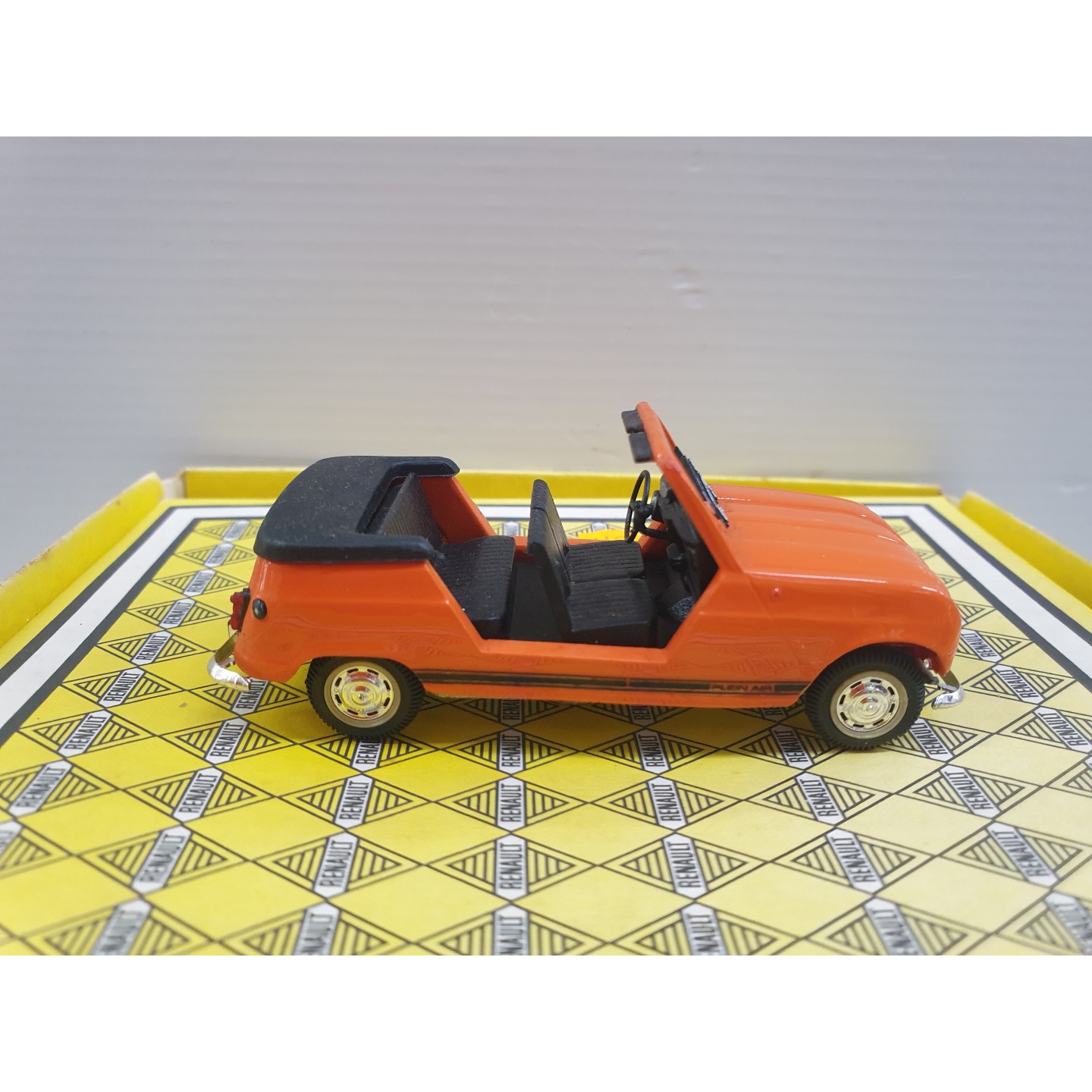 RA PLEIN AIR NOREV 1/43